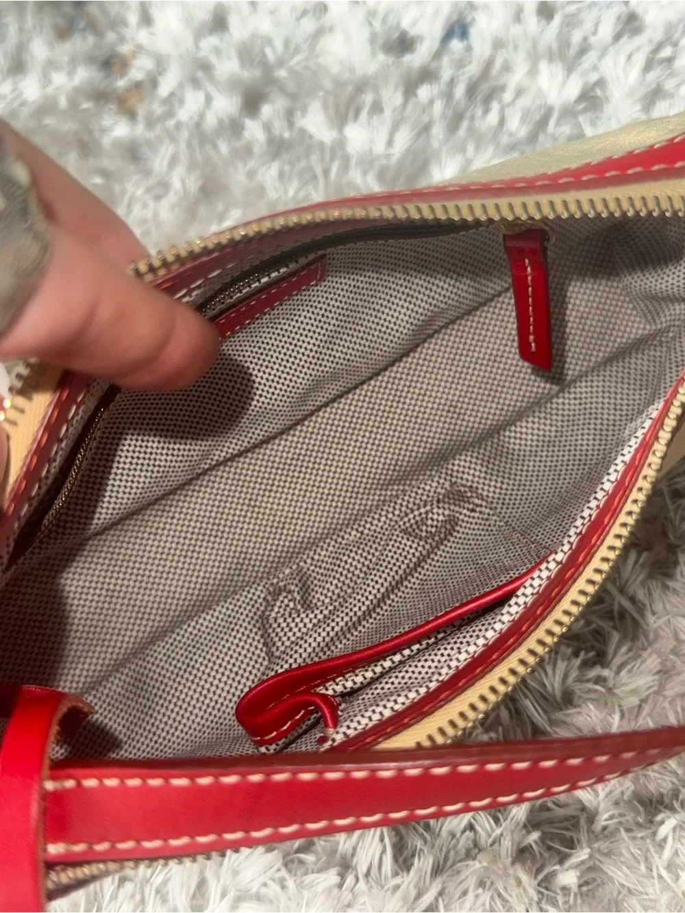 Dooney & Bourke *new its